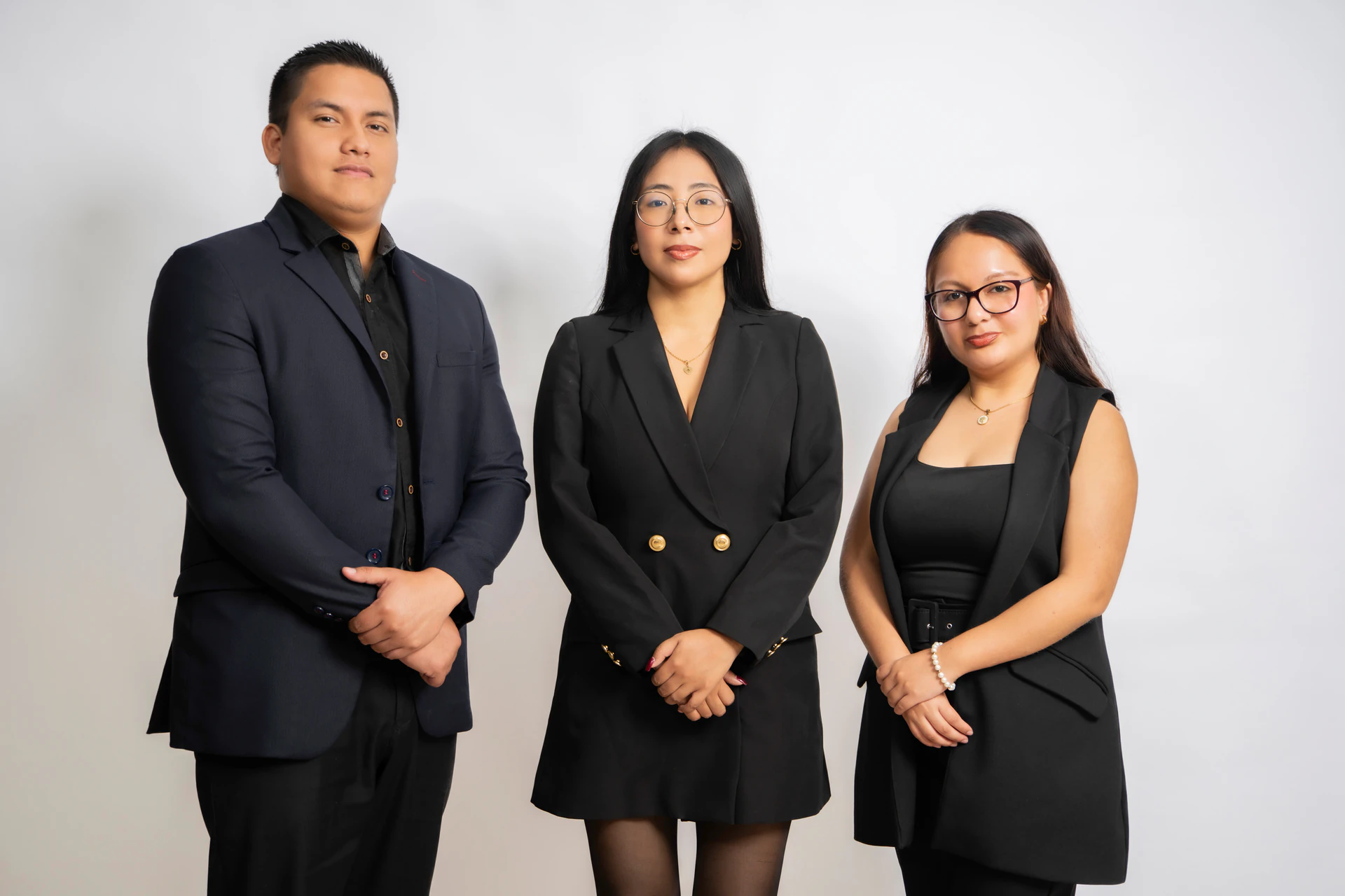 Asistentes del estudio Díaz & Rebaza Abogados en Trujillo